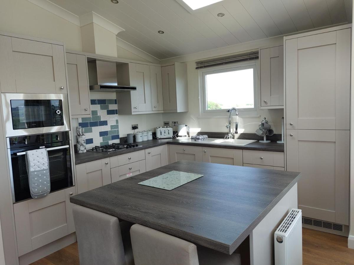 Beechwood Lochview Lodges Lochwinnoch Exterior foto