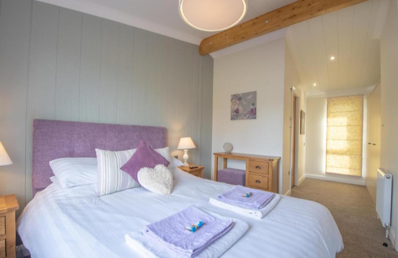 Beechwood Lochview Lodges Lochwinnoch Exterior foto